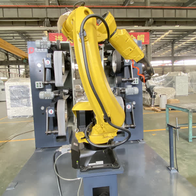 Mesin polishing dengan lengan robot FUNAC untuk polishing badan mobil, komponen interior