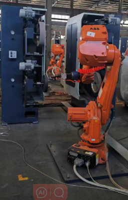 4000mm Sand Belt Robot Polishing Machine 13KW Dengan kekuatan lengan 25KG