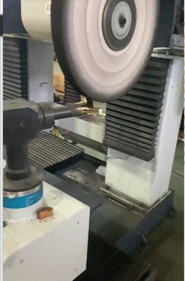 X-Axis Max. Kecepatan 20m/Min V-Axis Perjalanan Hingga ±720° Mesin polesan otomatis