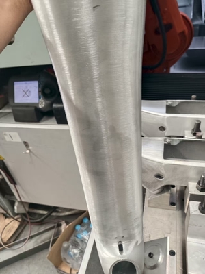 Aluminium Battery Housing Grinding Machine Dengan FANUC Robot Deburring Dan Finishing