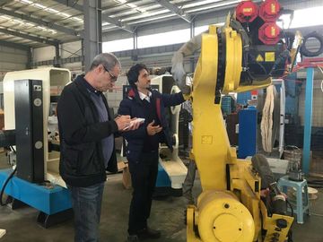 Robot belt sander terutama digunakan untuk memoles dan memoles di industri perangkat keras