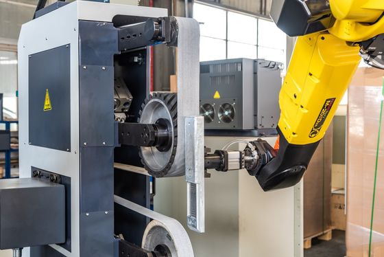 Logam Fleksibilitas Tinggi Grinding CNC Polishing Machine Robotic Surface Electronic Power